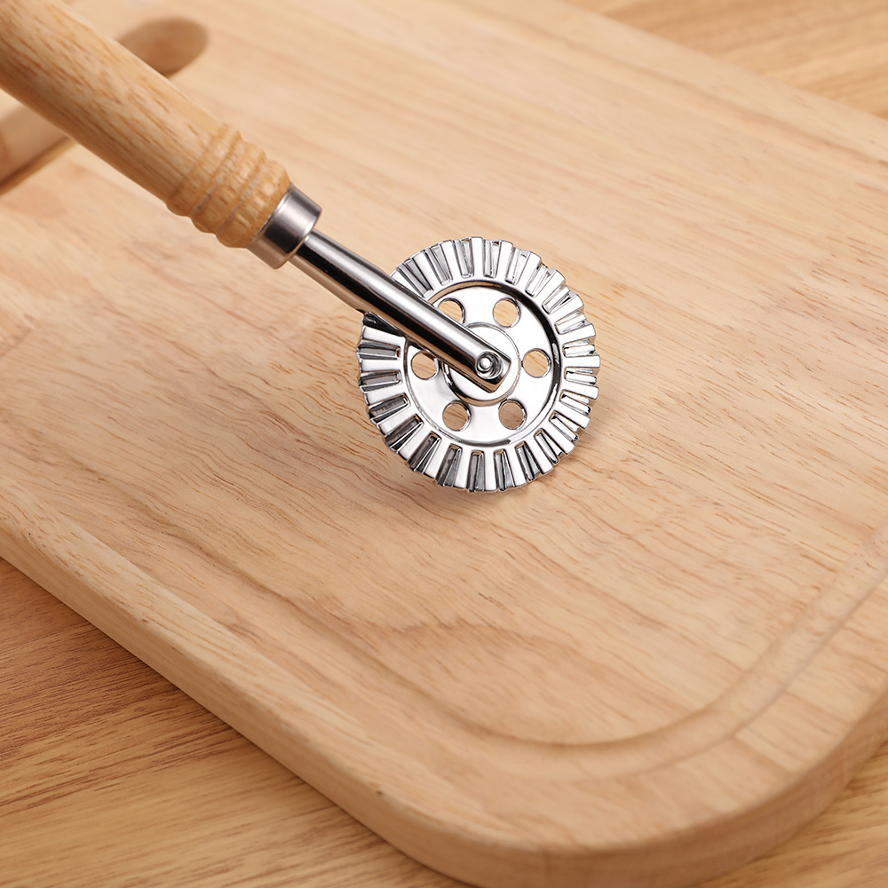 Pastry Wheel Cutter Round Pizz - Kitchen Roller Baking ulasan dan harga
